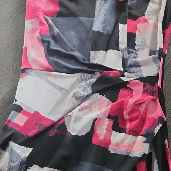 Dress - Picture 4 of 4